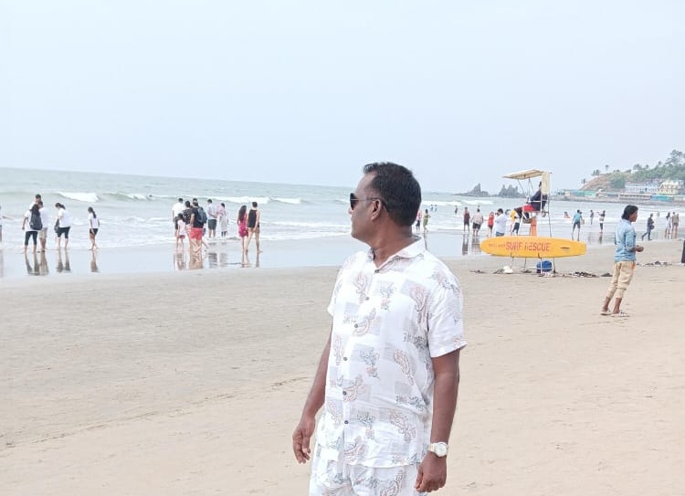 Hotels, flights, travels all packed in Christmas festive season